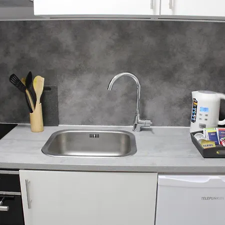 Schickes An Der Neckarpromenade דירה היילברון